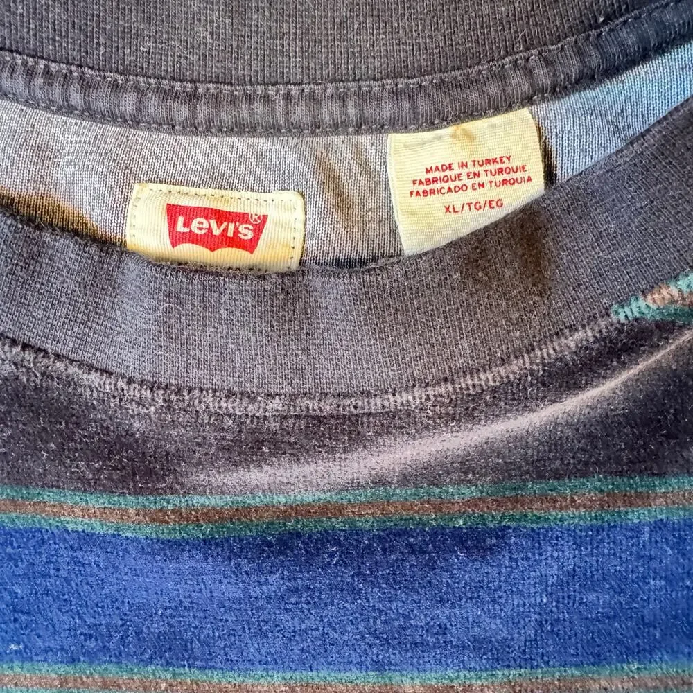 Levi’s Stay Loose Velour Striped Long Sleeve Tee Men’s Grunge‎ - Size XL
